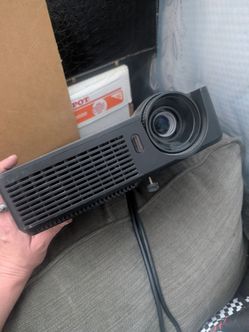 InFocus IN114 Projector