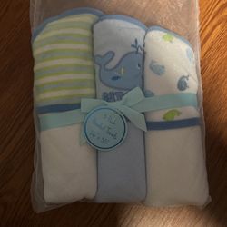 BRAND NEW BABY HOODED TOWELS 