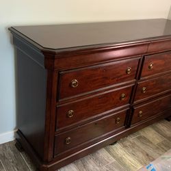 6 Drawer Dresser