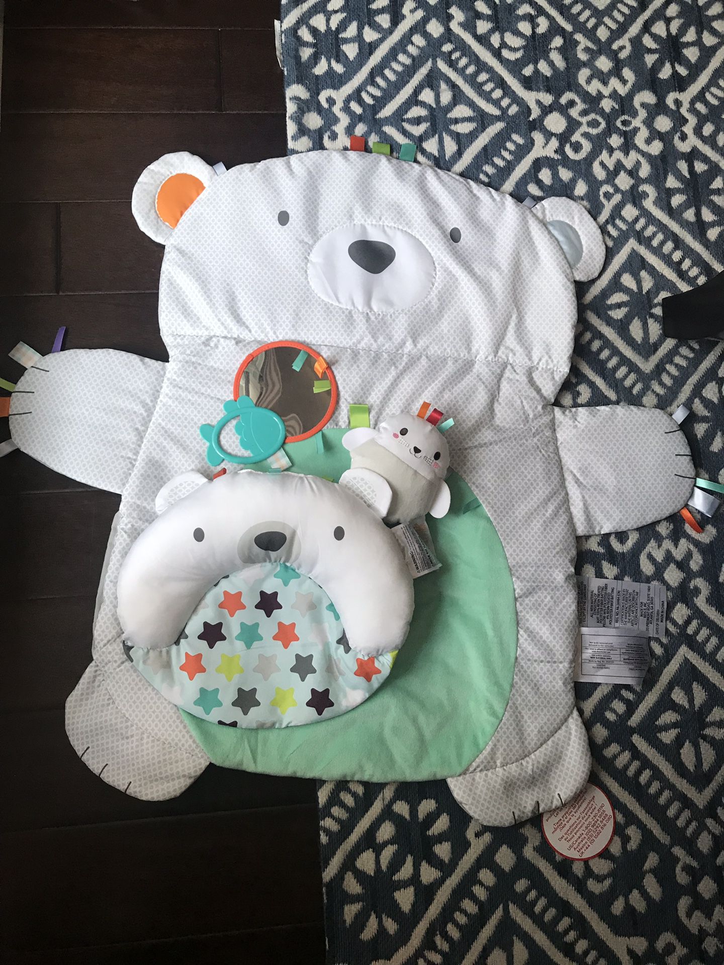 Tummy time play mat, brand new