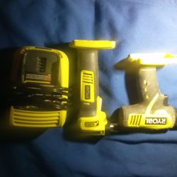 Ryobi 12 V Auto Hammer Impact Charger