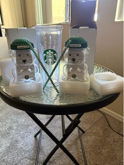 Brand new Starbucks, original air cups and a cup from Starbucks three pieces with their straws with their boxes packaged already and their papers sell