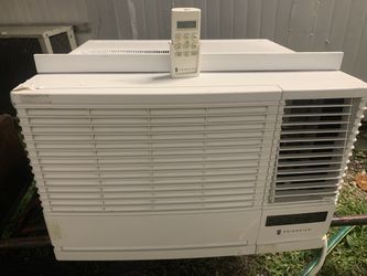 Wall Ac Unit Fredrich Control  12000 Btu 