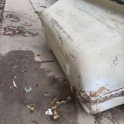 1931 Vintage Cast Iron Tub For Sale