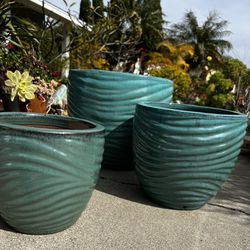 New Ceramic Pots Set Of 3 