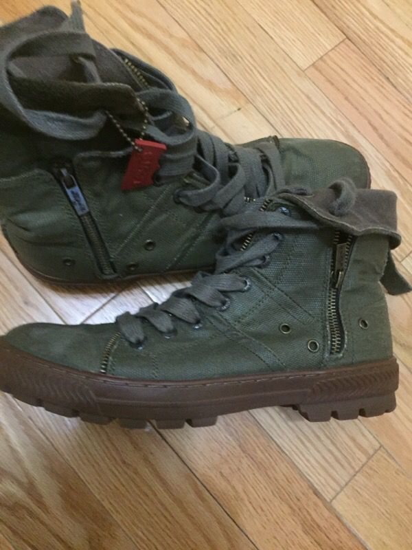 Green Levi boots