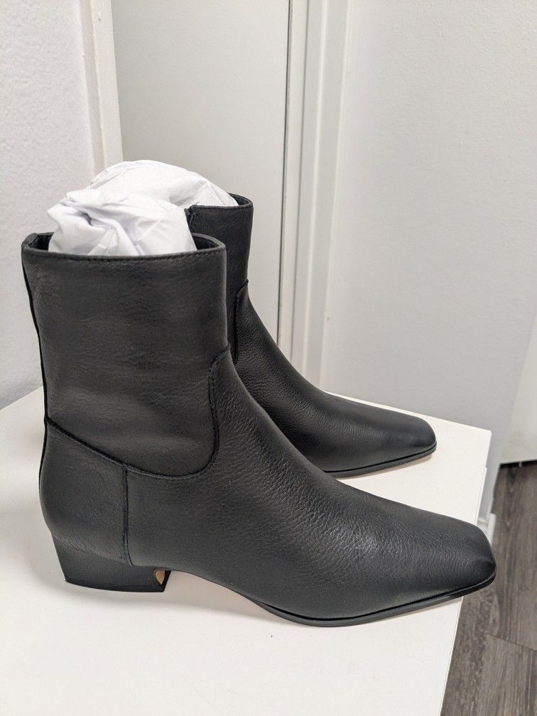 Black Boots Size 6