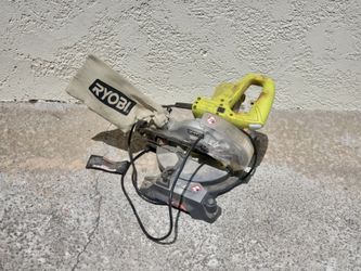 Ryobi TS1143L Table Saw