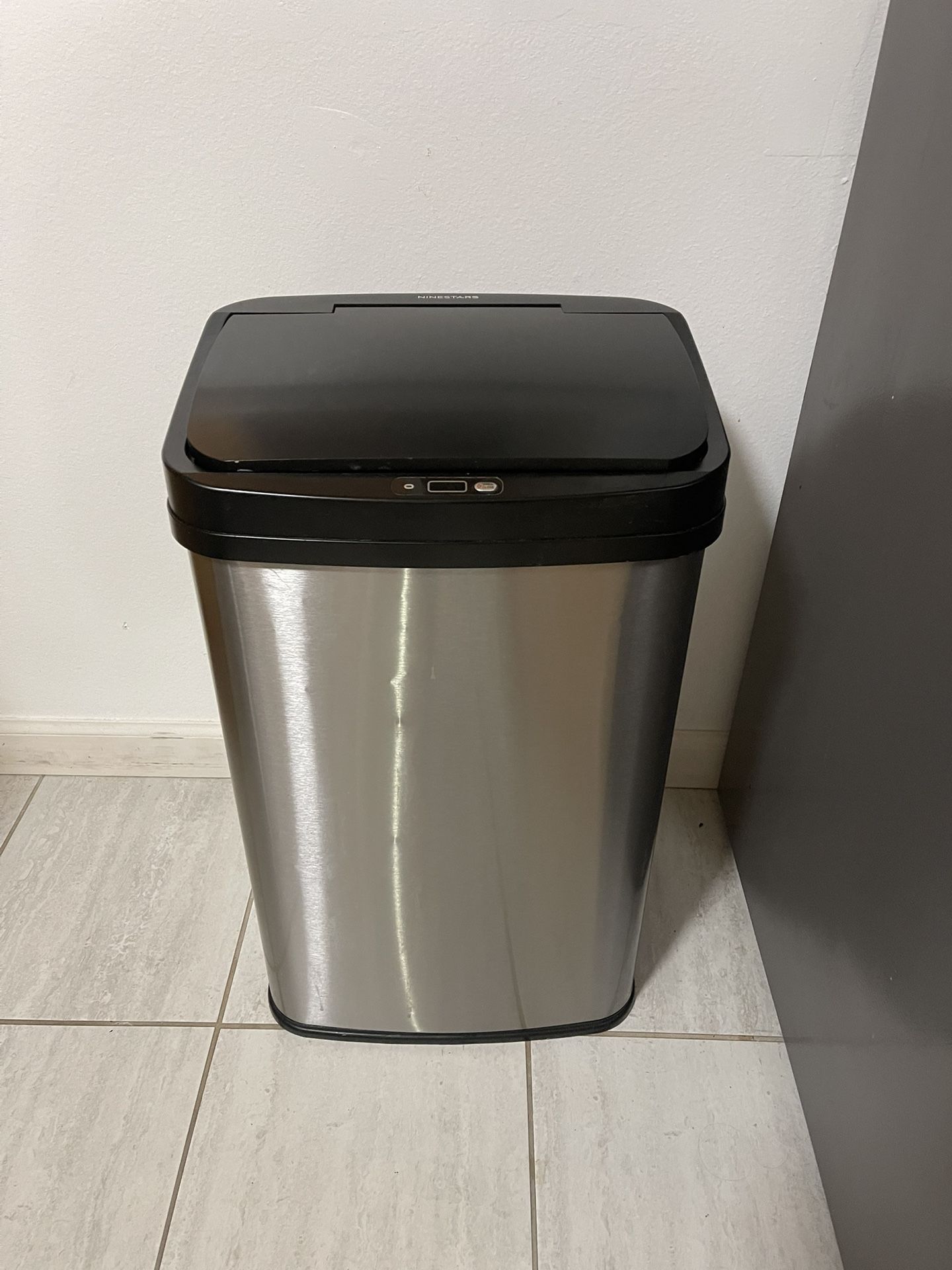 NINESTARS DZT-50-28 Touchless Motion Sensor Trash Can