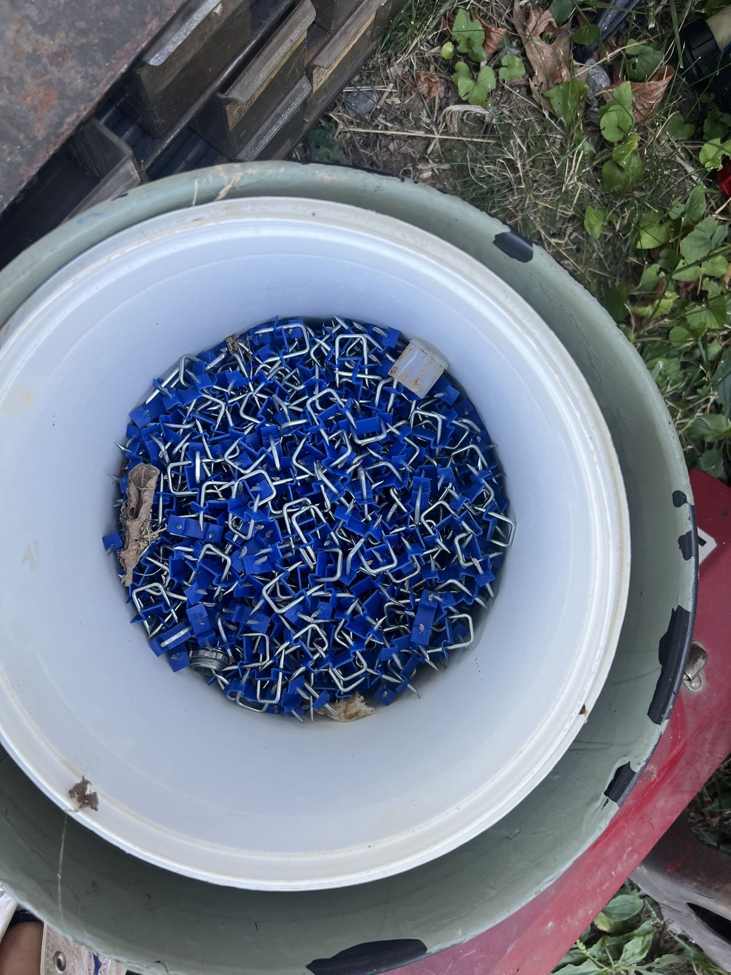 1/2 Insulated Cable Staples