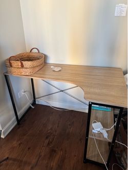 Free Desk