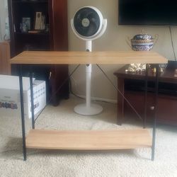 Consol, Entryway or Sofa Table - Excellent Condition!