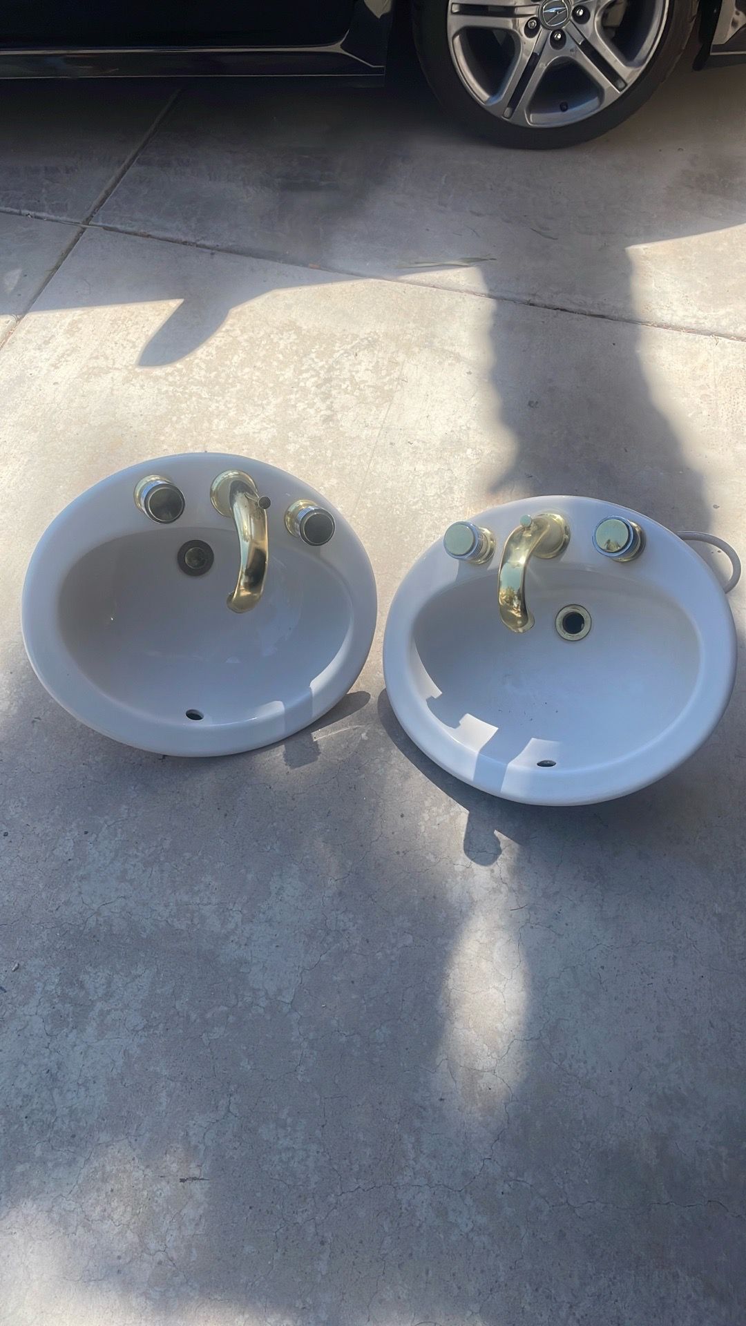 Bathroom sinks and hardware