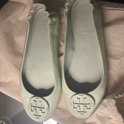 Tory Burch Minnie Baller Flats With Leather Logo Size 6