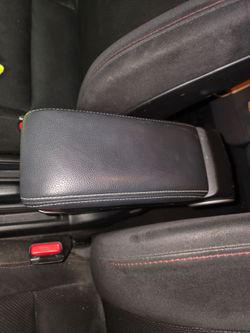 09-13 oem/jdm honda fit arm rest