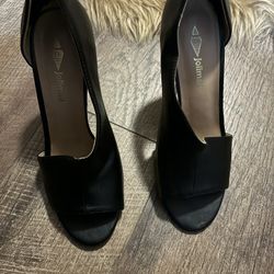 Black Heels Size 8