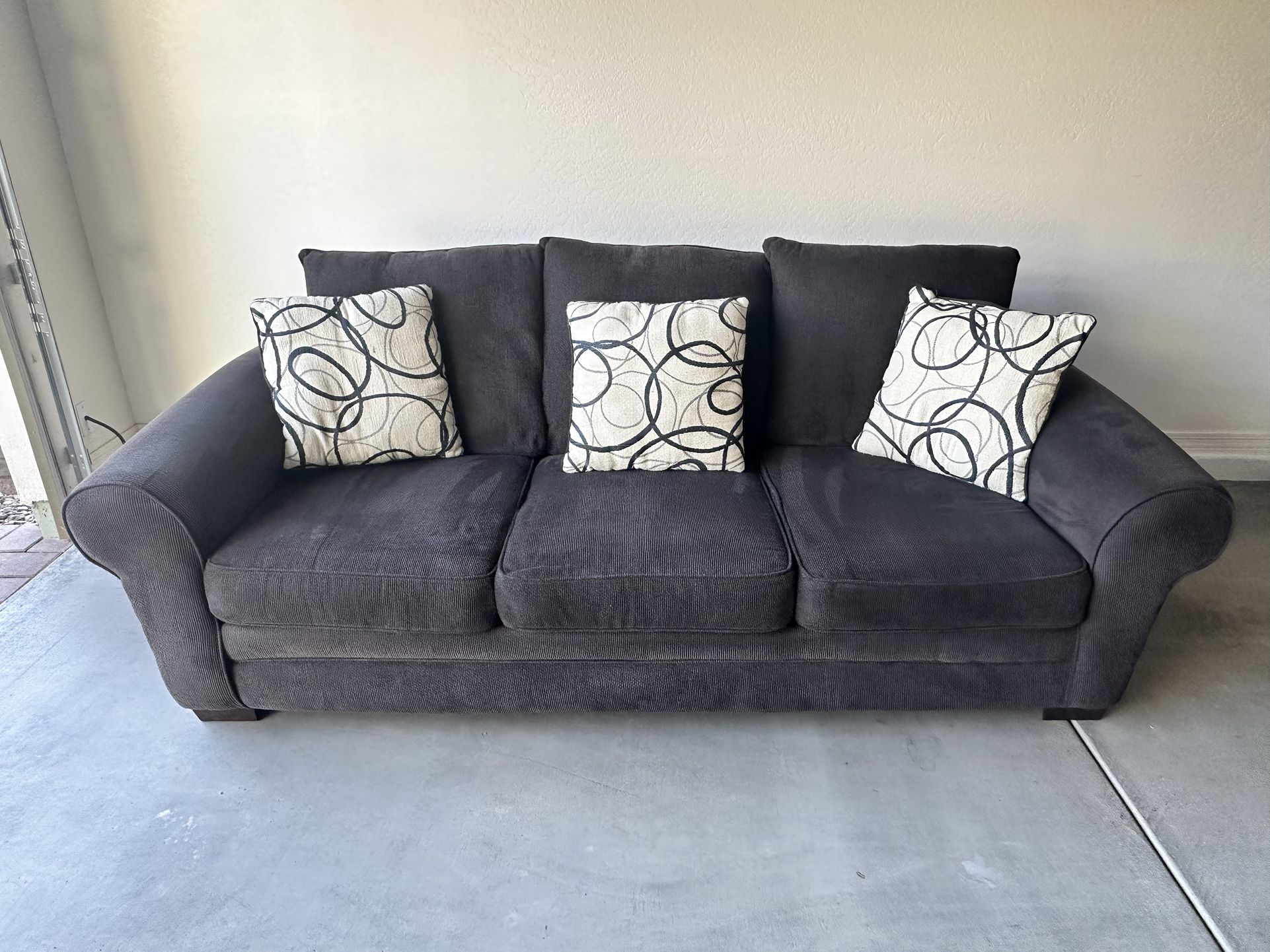 Excellent Condition Sofa