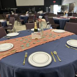 Navy Table Cloths & Ivory Napkins
