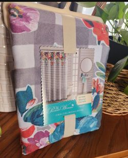New PIONEER WOMENS SHOWER CURTAIN 