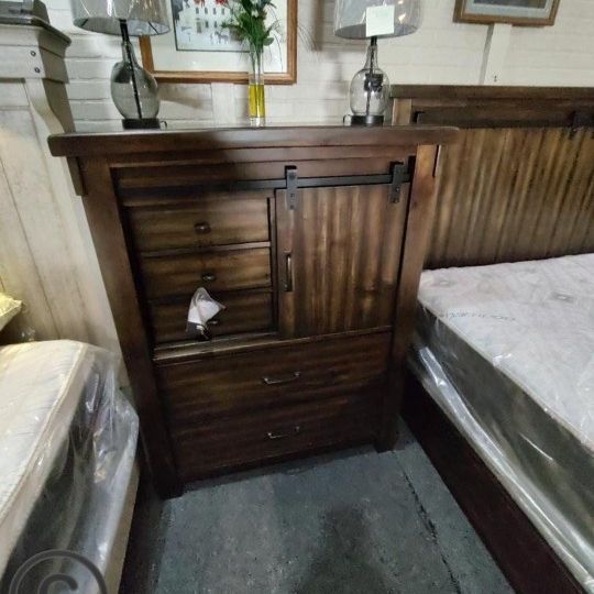 Brand New Ashley Farmhouse Style Bedroom Set Queen or King Beds Dressers Nightstands Mirrors Chests Options Lakelaigh