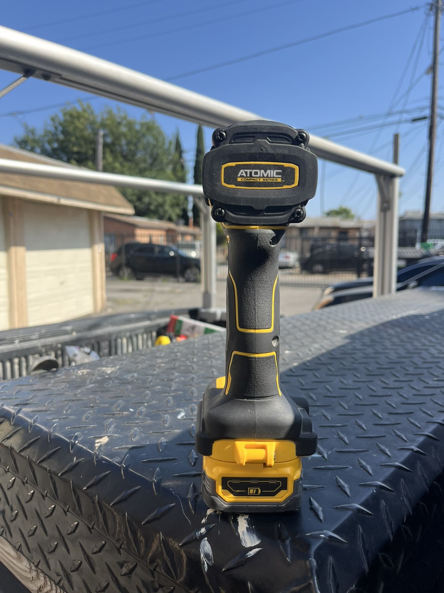 Impacto Dewalt 20 Volt Atómic Con Pila 130 