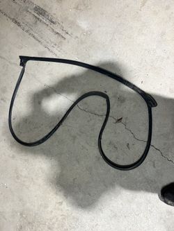 2020 Colorado Driver Door Weather Strip