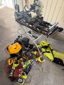 TOOLS * TOOL SET* SAW