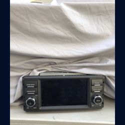 Land Rover Stereo