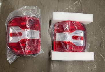 Tail Lights Compatible With 2022 2023 2024 Ford Maverick XL XLT Non-LED,Taillight,Rear Light,Brake Signal Assembly ,Replace FO(contact info removed)