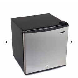 Whynter Freezer/fridge 