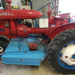 1949 Farmall BN Tractor 