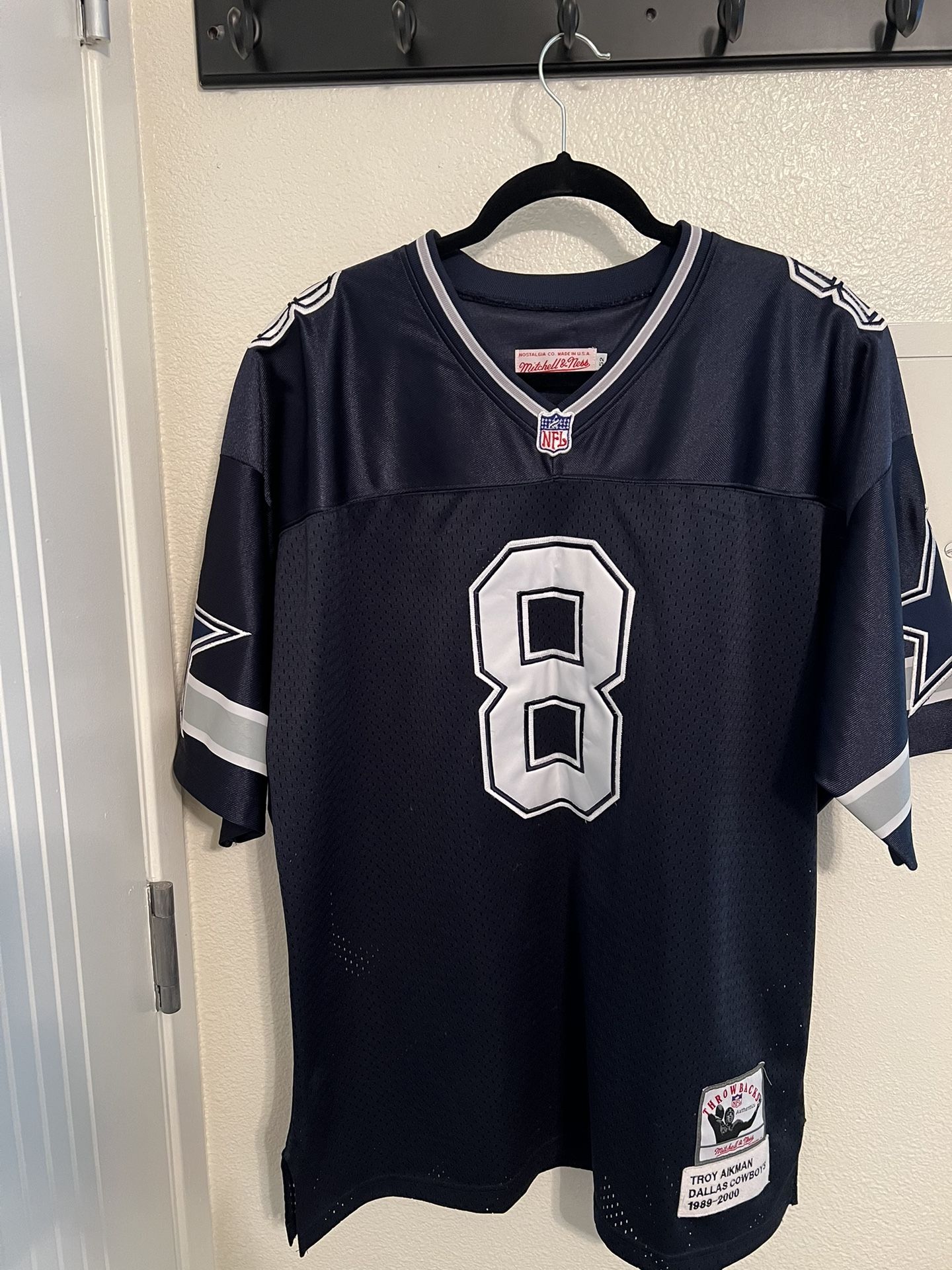 Dallas Cowboy Throwback Jersey size 52/XL 