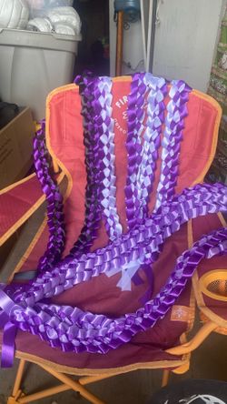 Vista del lago high school lei