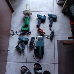 Drills And  Sander  All 5 For One Price ,normal Use  But Almost New