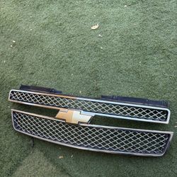 2007 2008 2009 2010 2011 2012 2014 2013 Chevy Tahoe GMC Chevrolet 07 08 09 10 11 12 13 14 Grille Grill Emblem Badges Logo