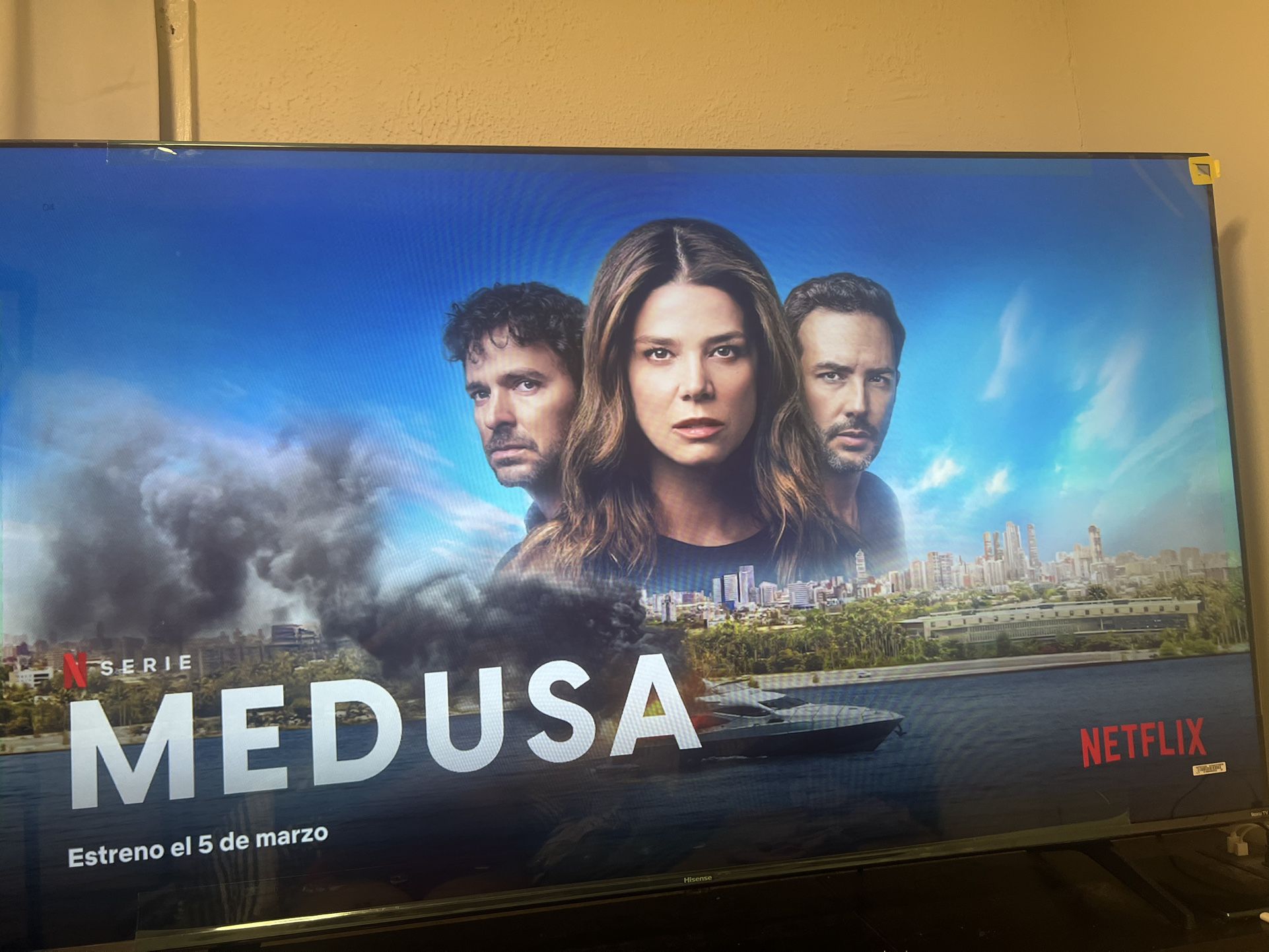 Pantalla Roku 55”