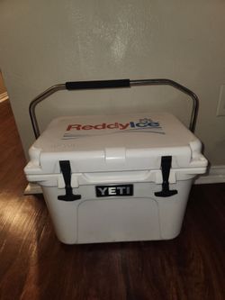 YETY 20 cooler  edición limitada  muy buena condición 👌