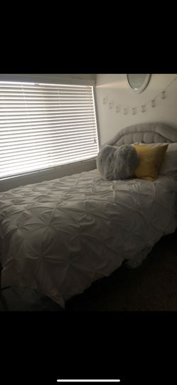 Full Size Bed, Bed Frame, Box Spring, And Headboard 