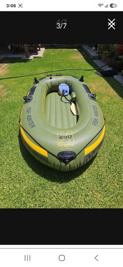 Fish hunter raft