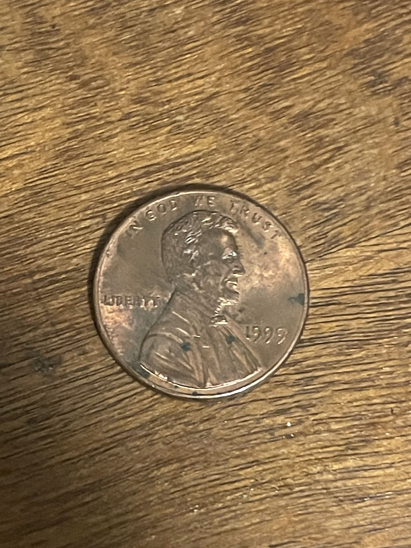 1999 No Mint Mark Close Am Error Penny