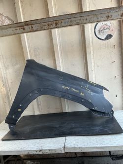 2014 - 2024 TOYOTA 4-RUNNER - RIGHT SIDE FENDER IEM