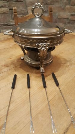 Fondue set for 4