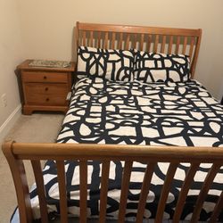 Queen Bedroom Set Complete