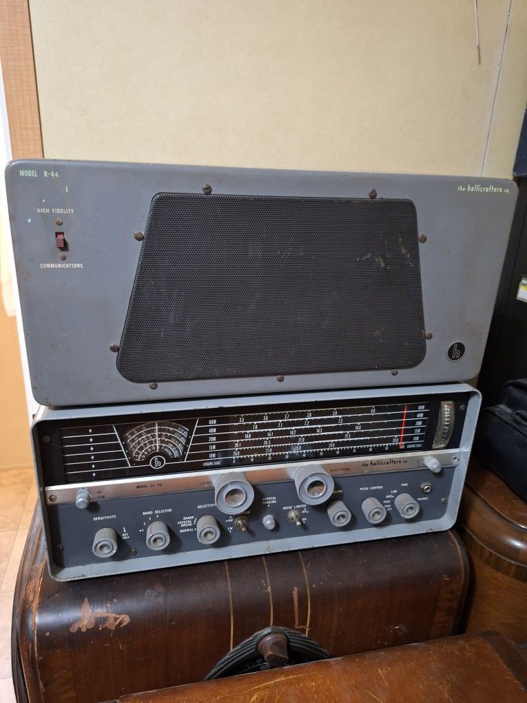 Hallicrafters SX-110