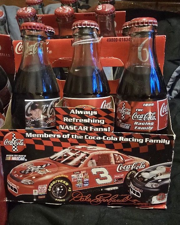 Authentic And Vintage ''70's Dale The Heart" 6pk Original Coke 