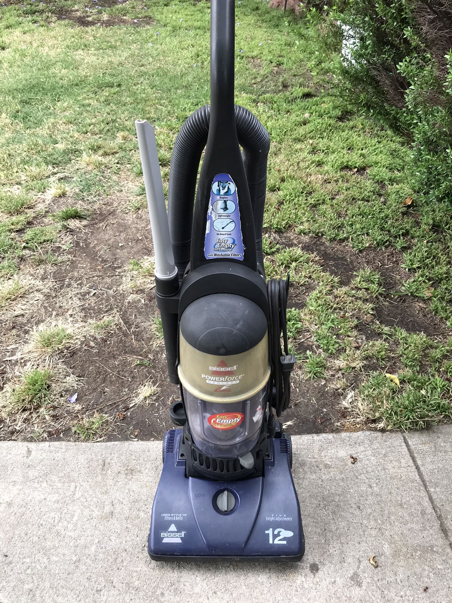 !! Bissell Vacuum