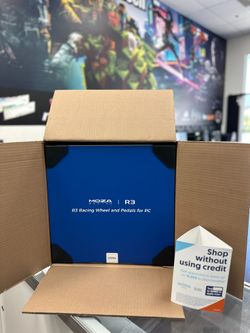 BRAND NEW - MOZA R3 Racing Wheel and Pedals Bundle for PC.