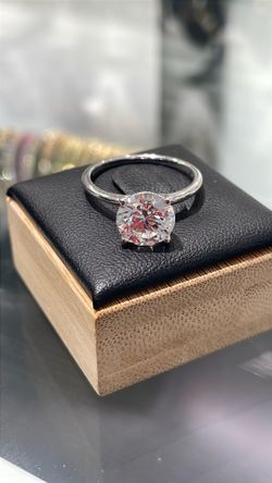 14k white gold and 2.5ct lab grown diamond engagement ring