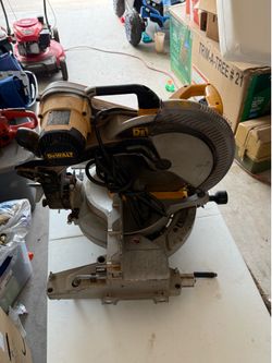 Dewalt chop saw 12” contractor grade