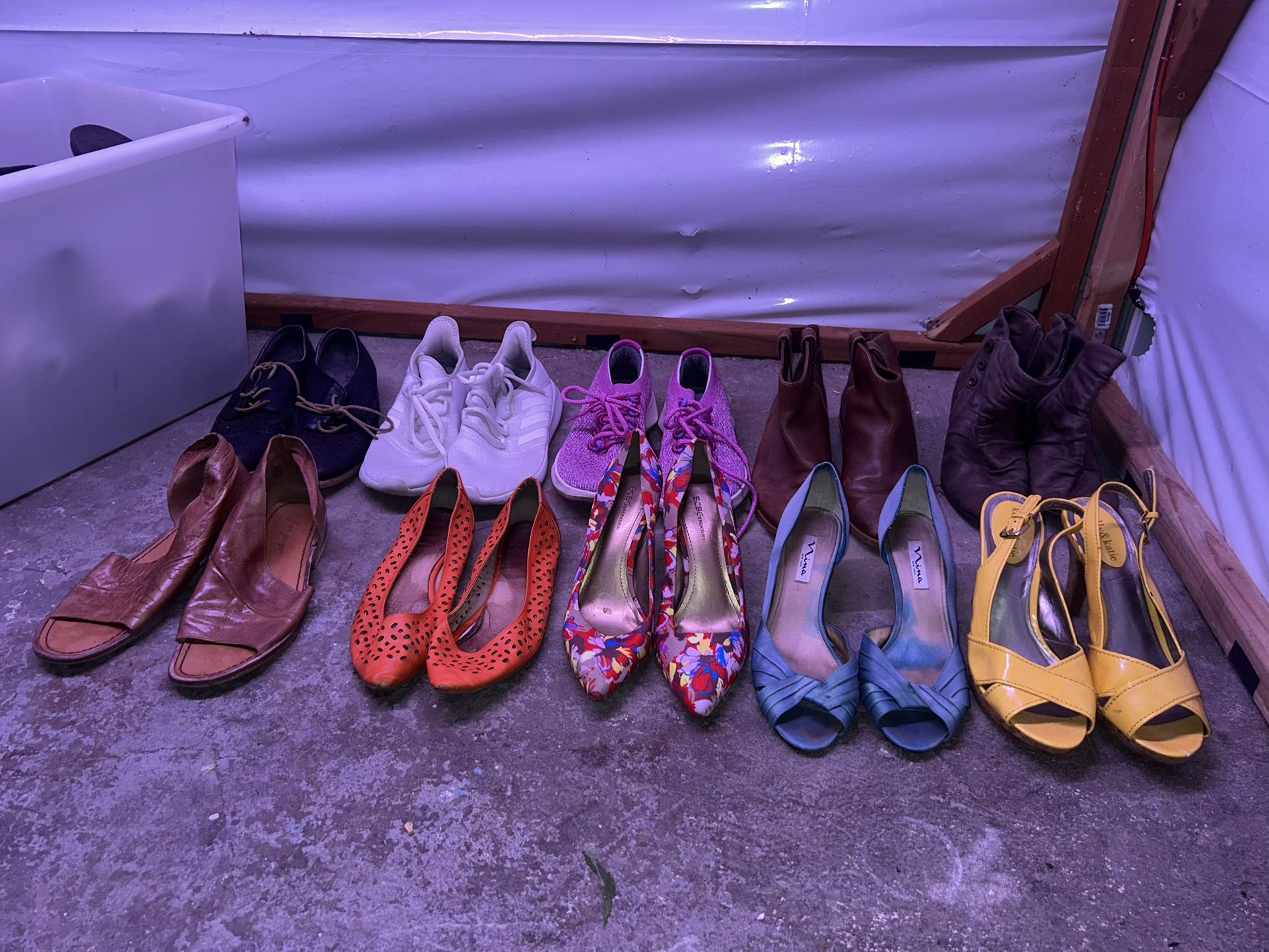 Women’s Size 8 & 8.5 Shoes – Gently Used.
